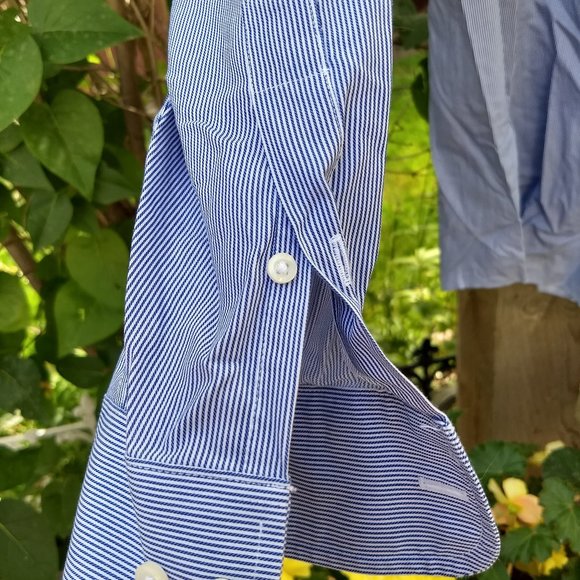 Roundtree and Yorke classic blue white stripe bankers dress shirt - Picture 3 of 9